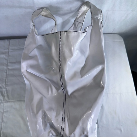 Valantino Garavani Bow Nuage Handbag - Picture 8 of 16